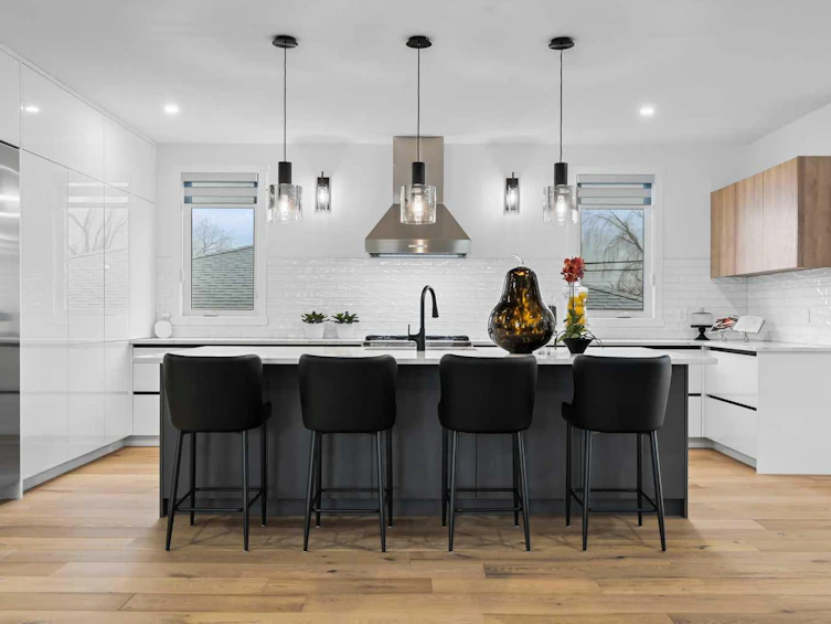 54 Malibou Road SW, Calgary, AB, T2V 1W8 - 10
