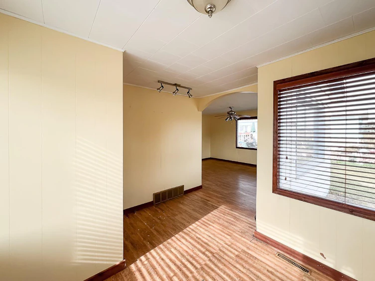 5120 50 Street, Smoky River M.D., AB, T0H 1S0 - 10