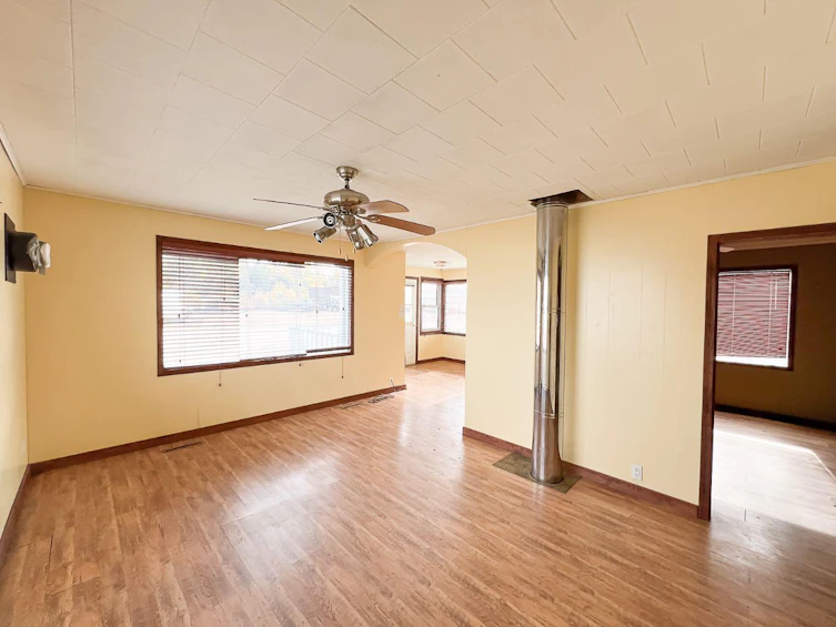 5120 50 Street, Smoky River M.D., AB, T0H 1S0 - 7