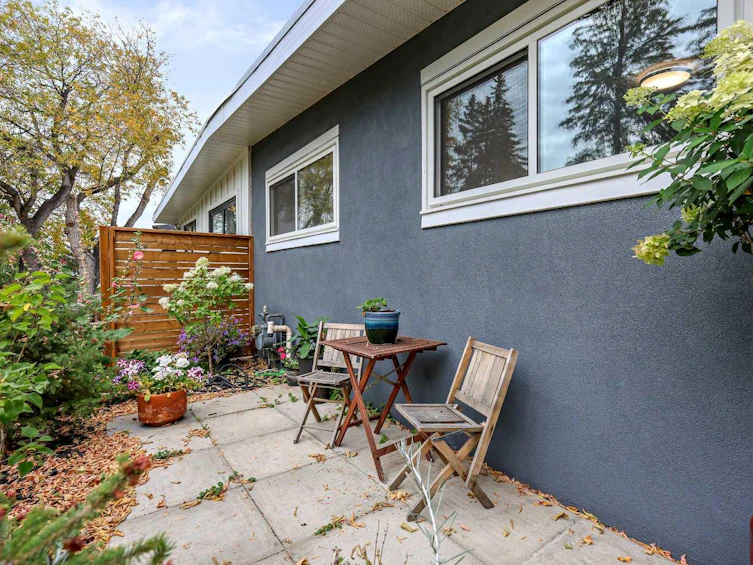 2126 18a Street SW, Calgary, AB, T2T 4W2 - 4