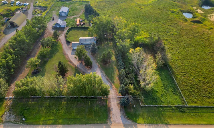 233081 Glenmore View Road