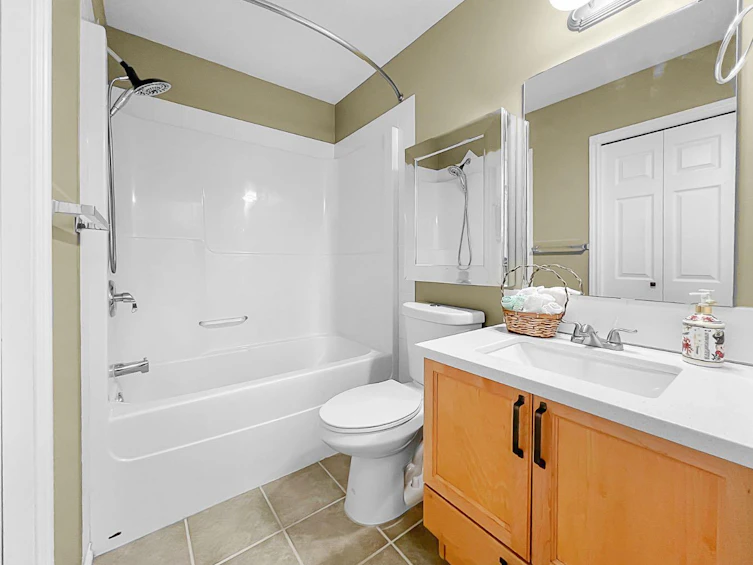 12117 Crystal Lake Drive, Grande Prairie, AB, T8X 1M8 - 21