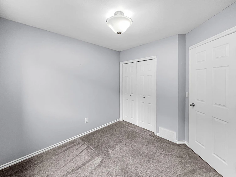 12117 Crystal Lake Drive, Grande Prairie, AB, T8X 1M8 - 22