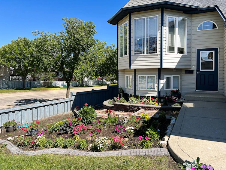 12117 Crystal Lake Drive, Grande Prairie, AB, T8X 1M8 - 30