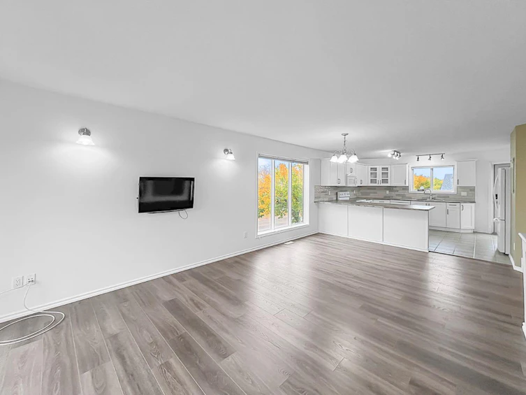 12117 Crystal Lake Drive, Grande Prairie, AB, T8X 1M8 - 6