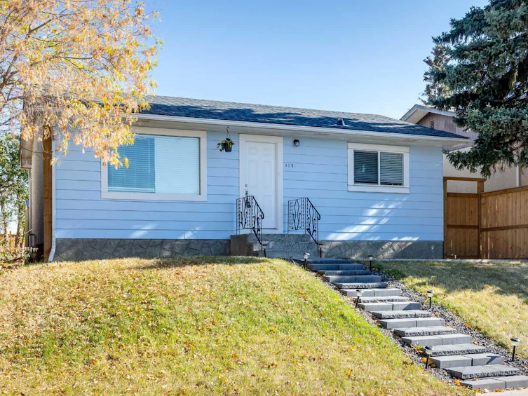 119 Maranda Close NE, Calgary, AB, T2A 3E7