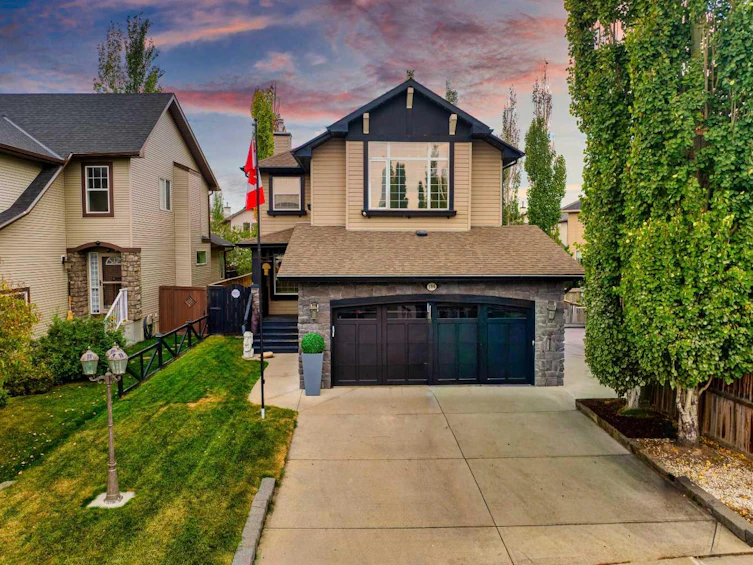 196 Brightondale Close SE, Calgary, AB, T2Z 4M6