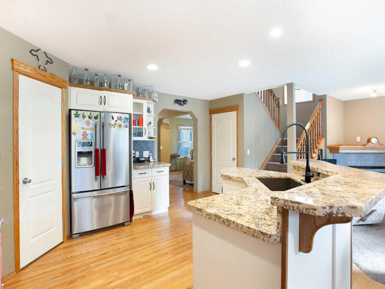 196 Brightondale Close SE, Calgary, AB, T2Z 4M6 - 7