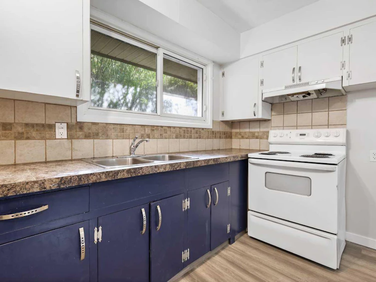 1816 42 Street SE, Calgary, AB, T2B 1E9 - 11