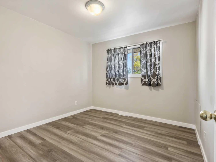 1816 42 Street SE, Calgary, AB, T2B 1E9 - 15