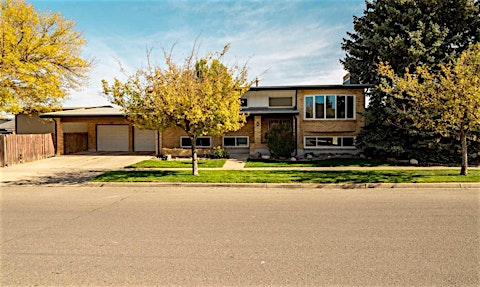 2115 40 Street S, Lethbridge, AB, T1K 4Z4