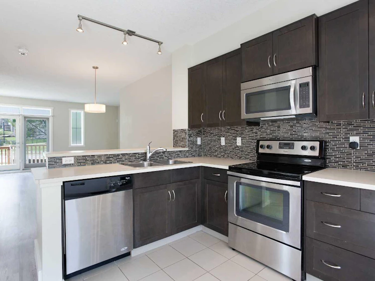 19 Kinlea Common NW, Calgary, AB, T3K 3Z5 - 6