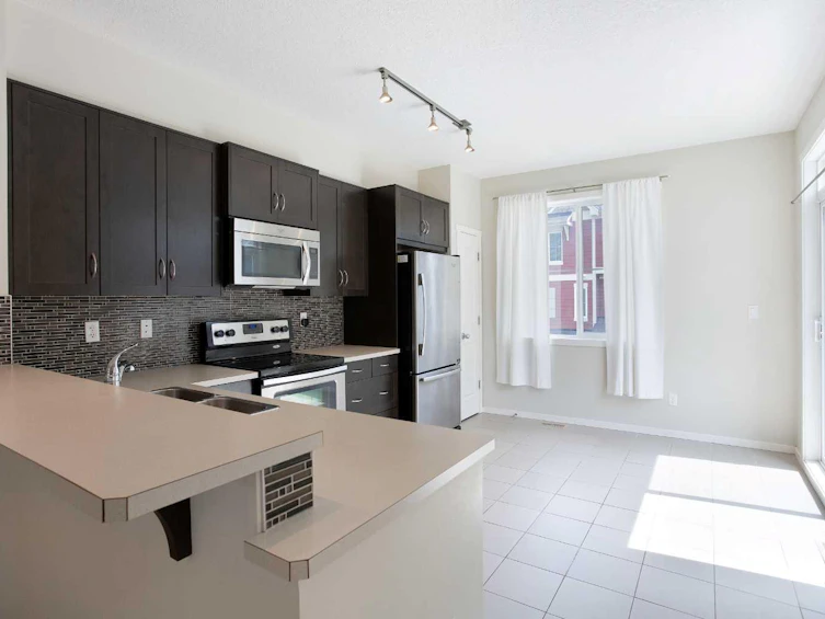 19 Kinlea Common NW, Calgary, AB, T3K 3Z5 - 3