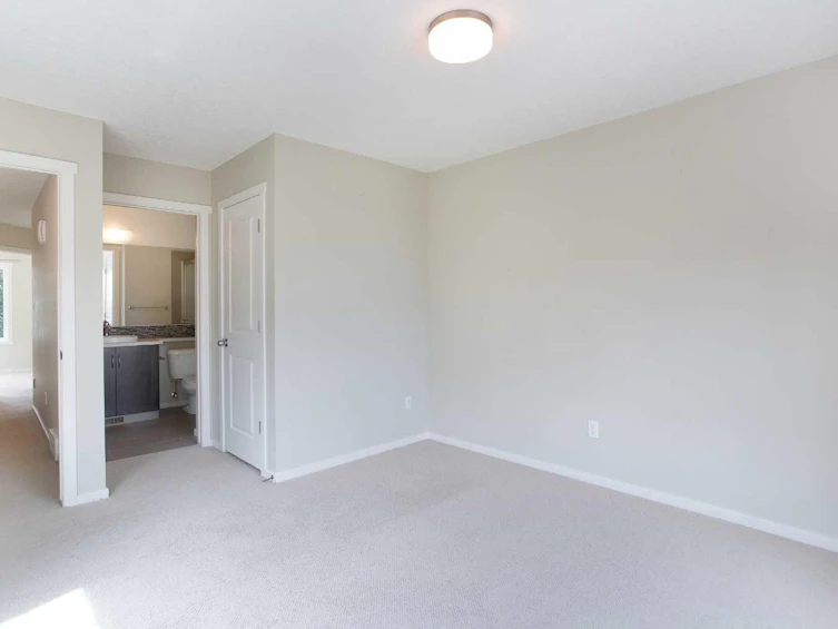 19 Kinlea Common NW, Calgary, AB, T3K 3Z5 - 16