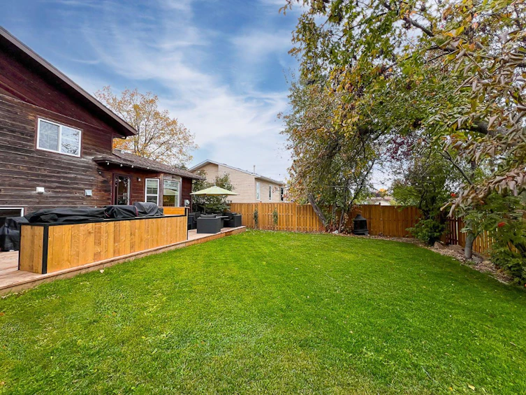 9438 63 Avenue, Grande Prairie, AB, T8W 1B3 - 43