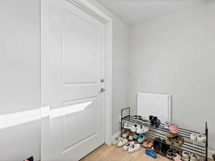 2003 117 Avenue SW, Calgary, AB, T2W 2Y7 - 29