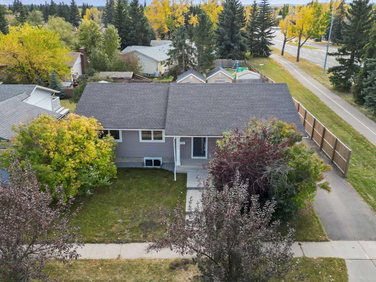 2003 117 Avenue SW, Calgary, AB, T2W 2Y7 - 2