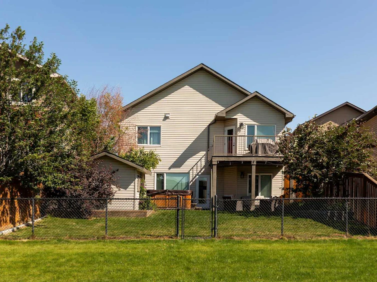 1644 Coalbanks Boulevard W, Lethbridge, AB, T1J 0N9 - 33
