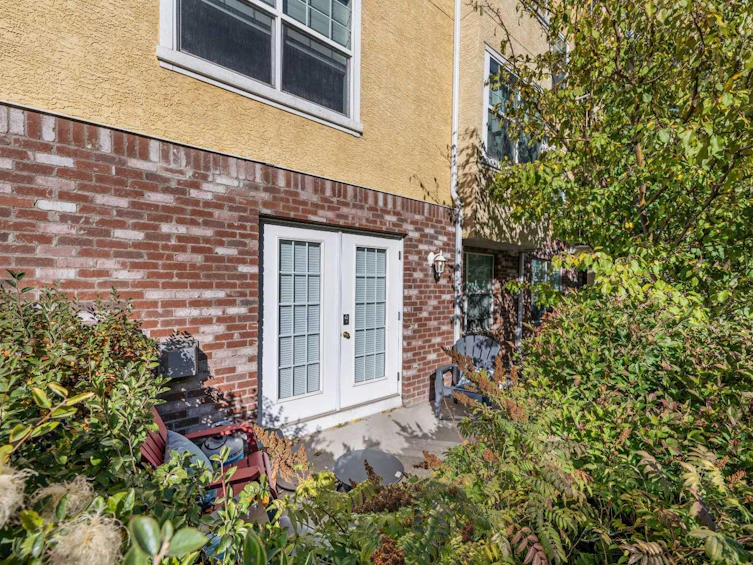 1-2212 34 Avenue SW, Calgary, AB, T2T 2C6 - 38