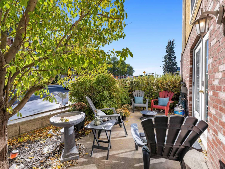 1-2212 34 Avenue SW, Calgary, AB, T2T 2C6 - 36