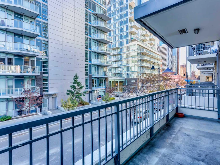 205-51 Waterfront Mews SW, Calgary, AB, T2P 0X3 - 15