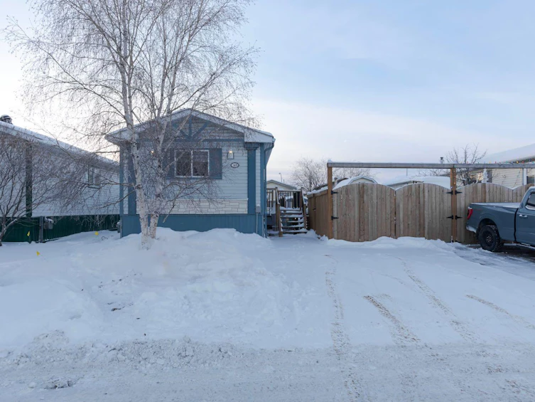 148 Mckinlay Crescent, Fort Mcmurray, AB, T9K 2M6 - 2