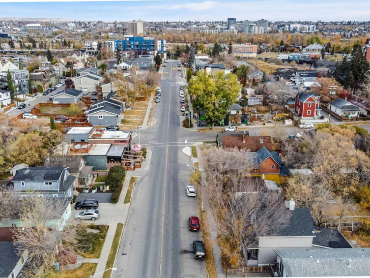 1112 8 Street SE, Calgary, AB, T2G 2Z7 - 16