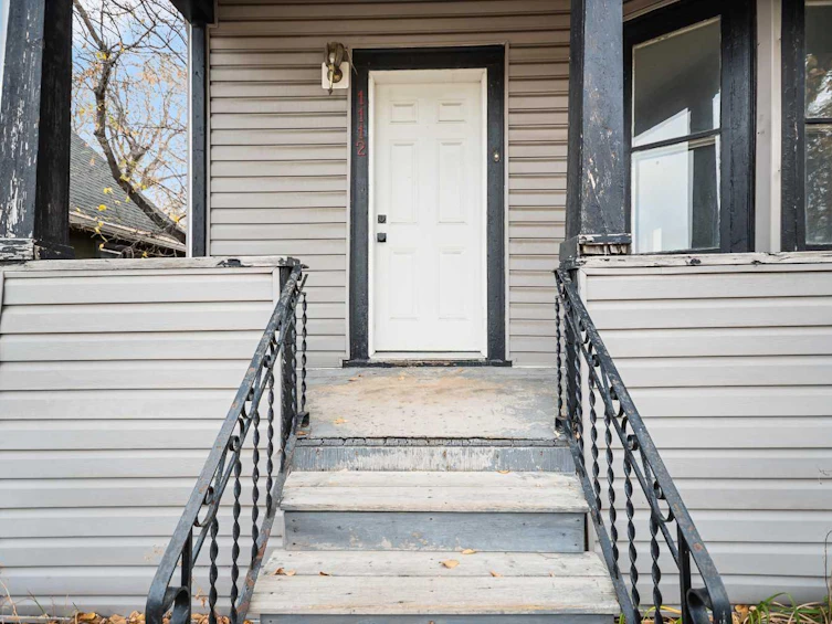 1112 8 Street SE, Calgary, AB, T2G 2Z7 - 5