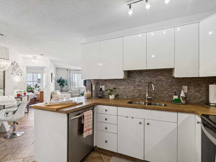 204-30 Sierra Morena Mews SW, Calgary, AB, T3H 3K7 - 7