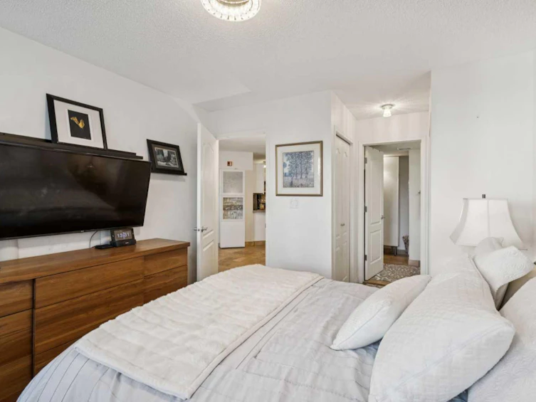 204-30 Sierra Morena Mews SW, Calgary, AB, T3H 3K7 - 11