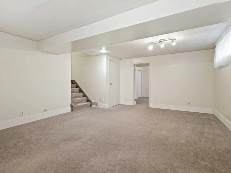 139 Stratton Crescent SW, Calgary, AB, T3H 1T7 - 34