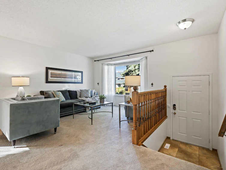 139 Stratton Crescent SW, Calgary, AB, T3H 1T7 - 6