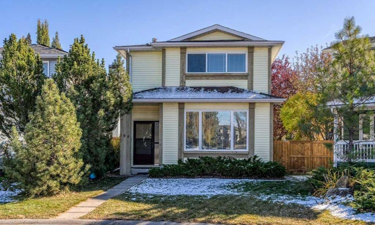 108 Woodborough Crescent SW