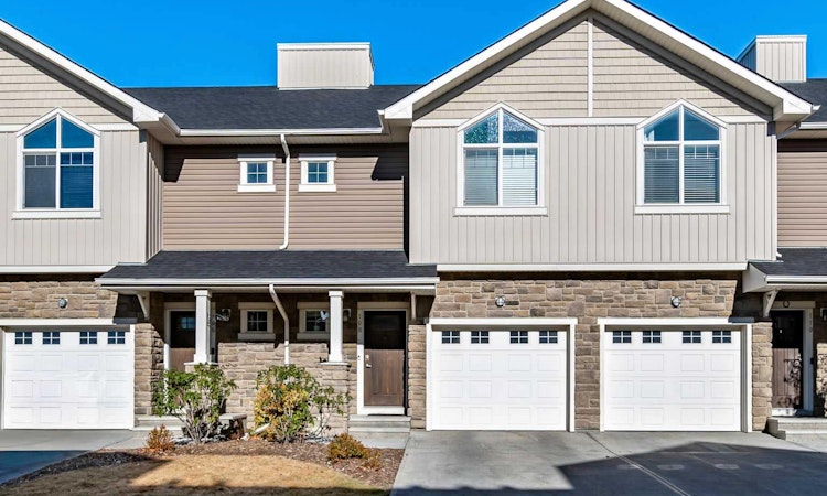 108 Skyview Ranch Grove NE