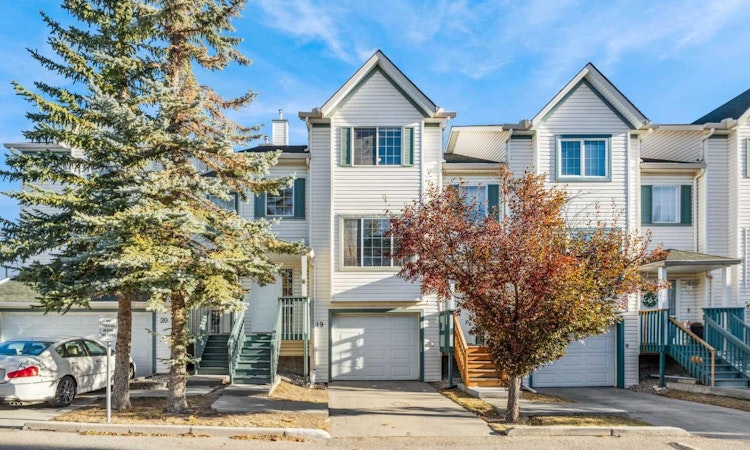 19-15 Rocky Ridge Gate NW