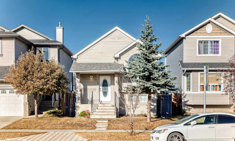 144 Taradale Drive NE