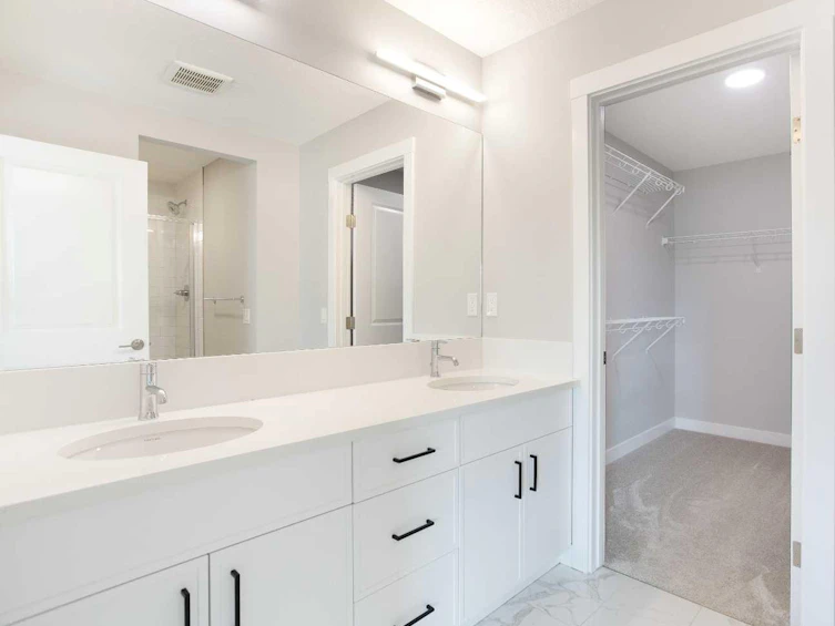 125 Cranbrook Gardens SE, Calgary, AB, T3M 3C3 - 17