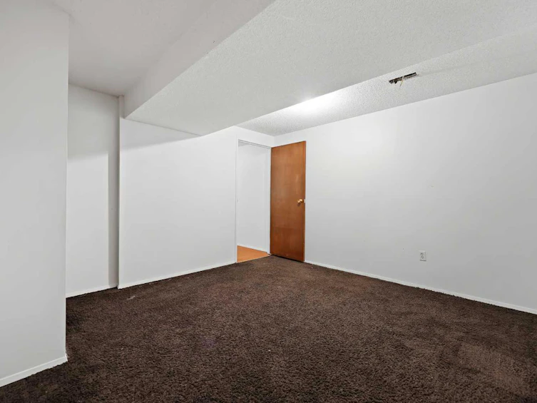 7 Falbury Crescent NE, Calgary, AB, T3J 1H8 - 29