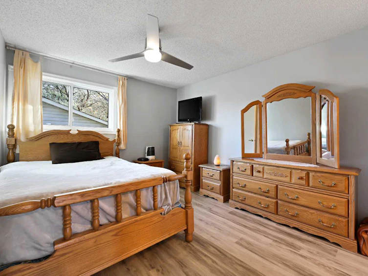 7 Falbury Crescent NE, Calgary, AB, T3J 1H8 - 14