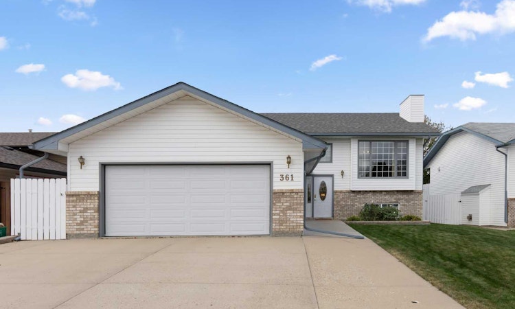 361 Sprague Way SE