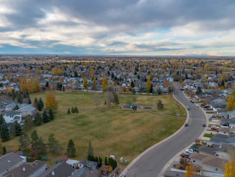 588 Heritage Boulevard W, Lethbridge, AB, T1K 7S4 - 42