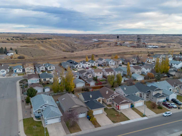 588 Heritage Boulevard W, Lethbridge, AB, T1K 7S4 - 45