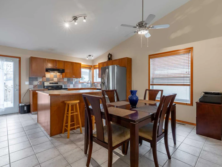 588 Heritage Boulevard W, Lethbridge, AB, T1K 7S4 - 10