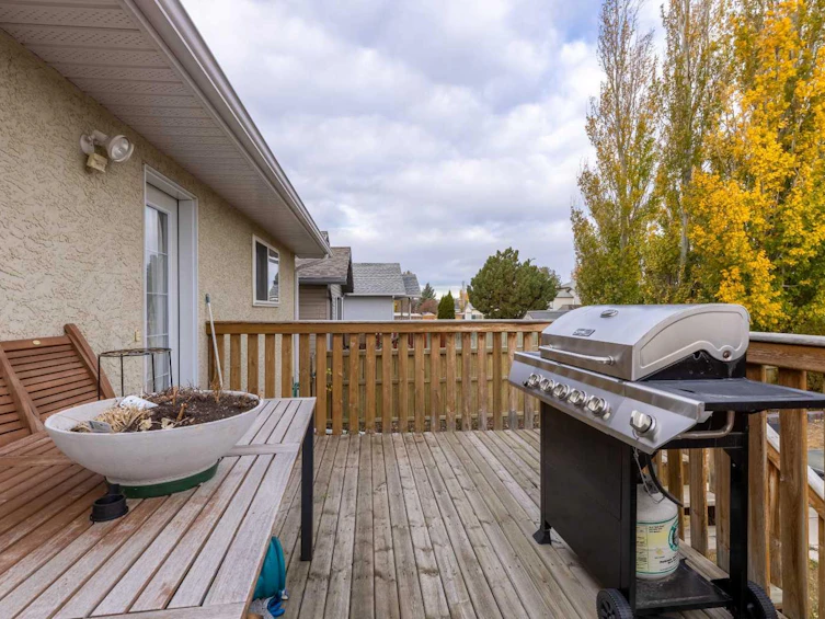 588 Heritage Boulevard W, Lethbridge, AB, T1K 7S4 - 37