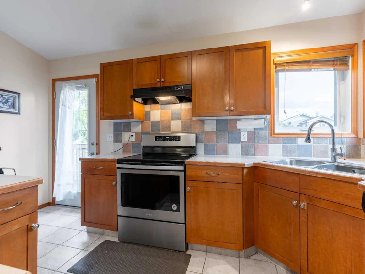 588 Heritage Boulevard W, Lethbridge, AB, T1K 7S4 - 11