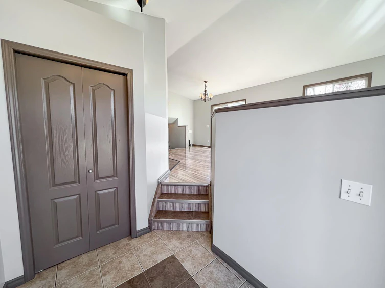 9019 66 Avenue, Grande Prairie, AB, T8W 2K3 - 3
