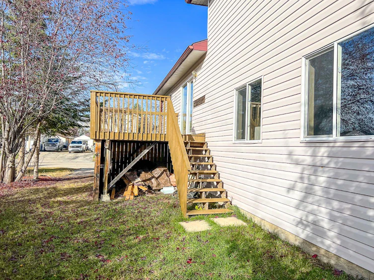 9019 66 Avenue, Grande Prairie, AB, T8W 2K3 - 34