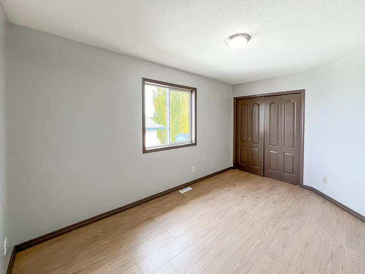 9019 66 Avenue, Grande Prairie, AB, T8W 2K3 - 17