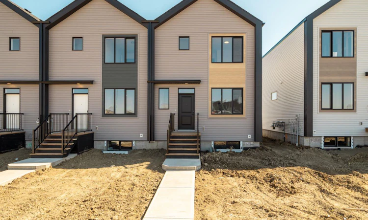 1361 Abitibi Road W