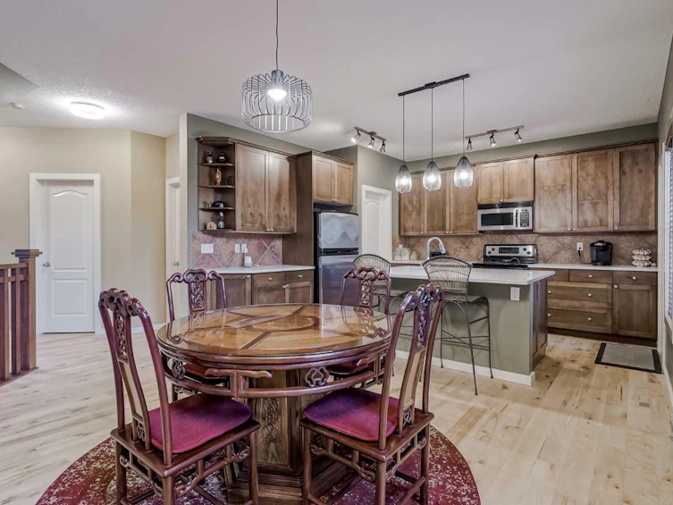 48 Chapala Square SE, Calgary, AB, T2X 3T7 - 6